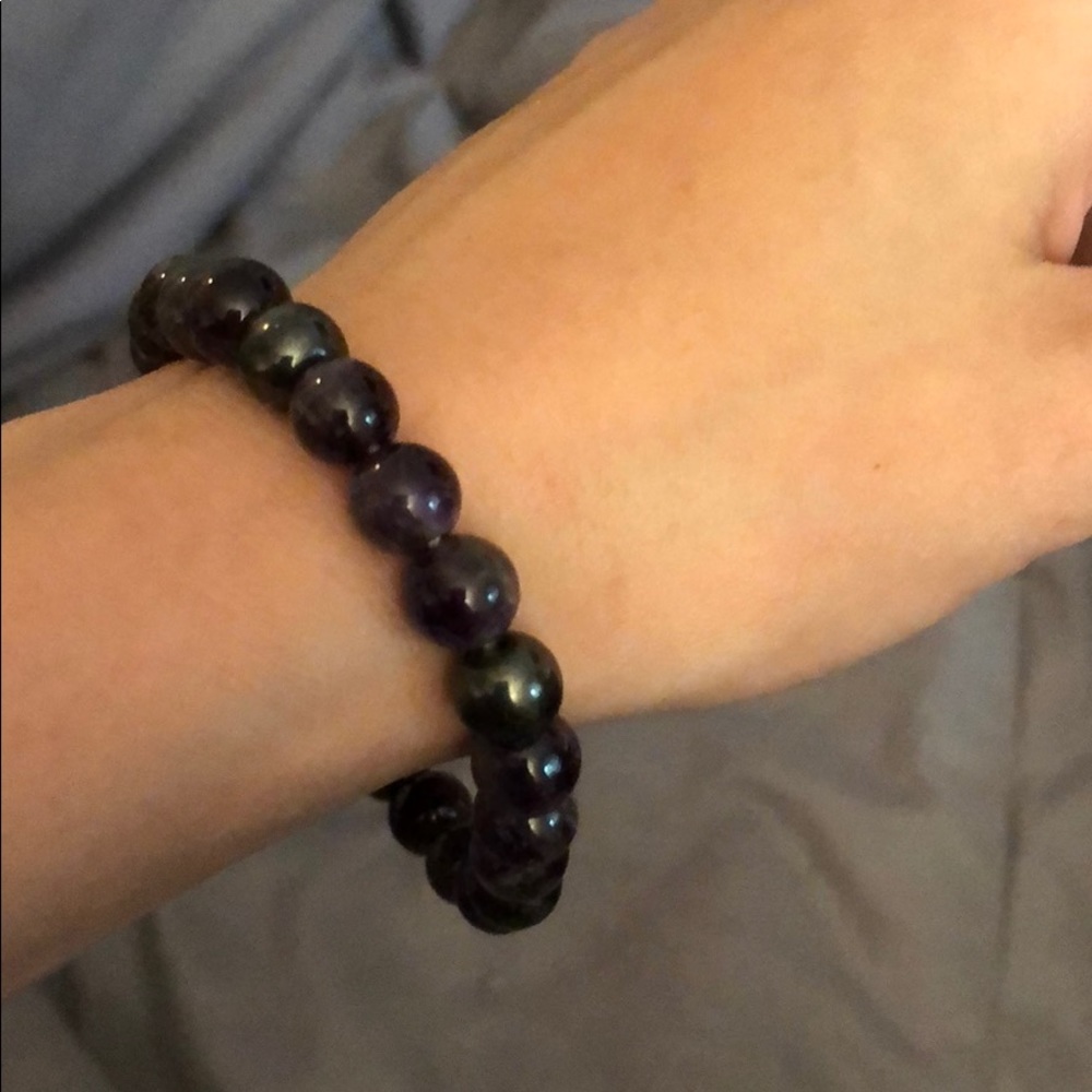 NWOT Semi Precious Stone Amethyst Stretch Bracelet